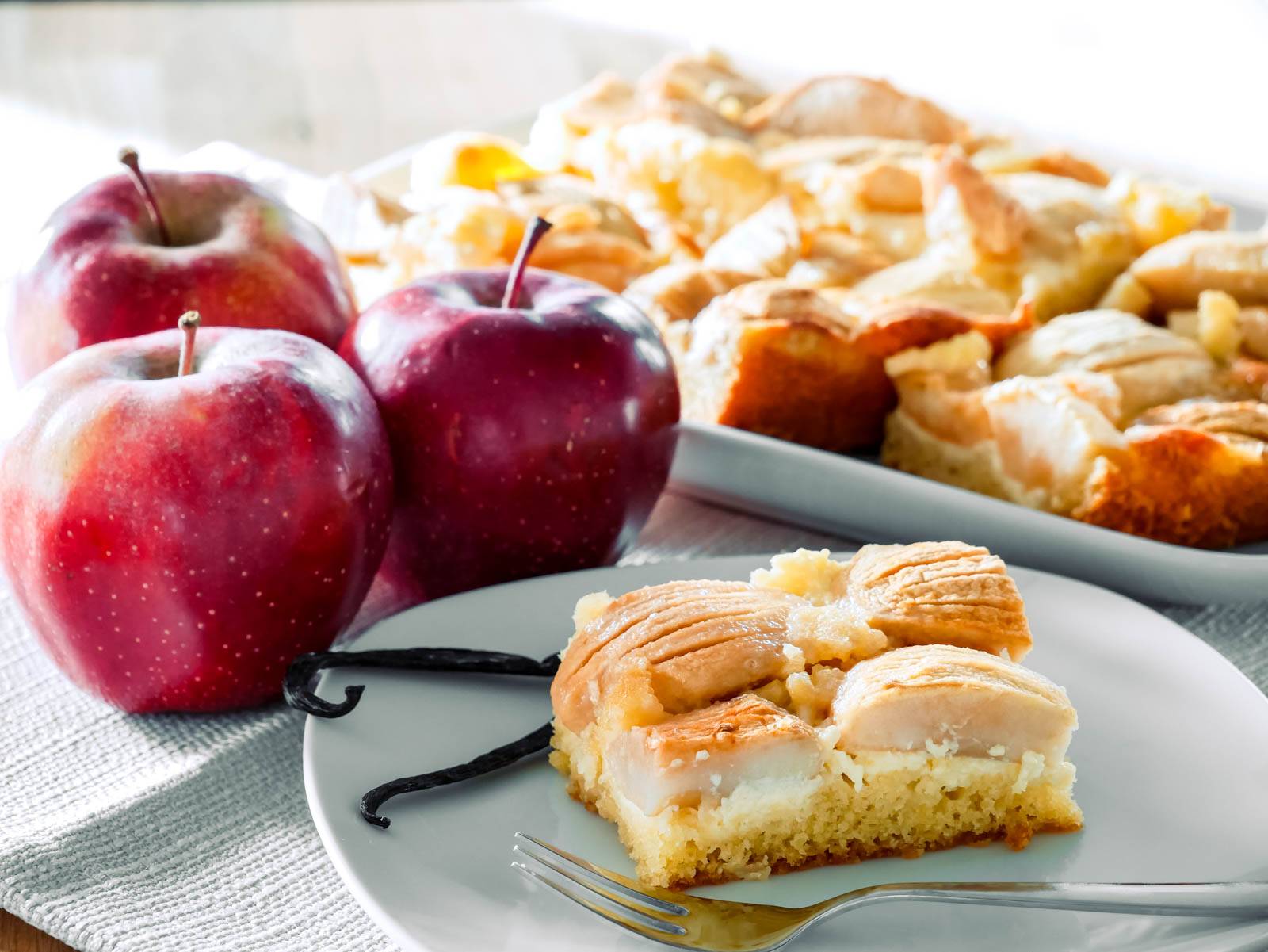 schneller apfel-blechkuchen